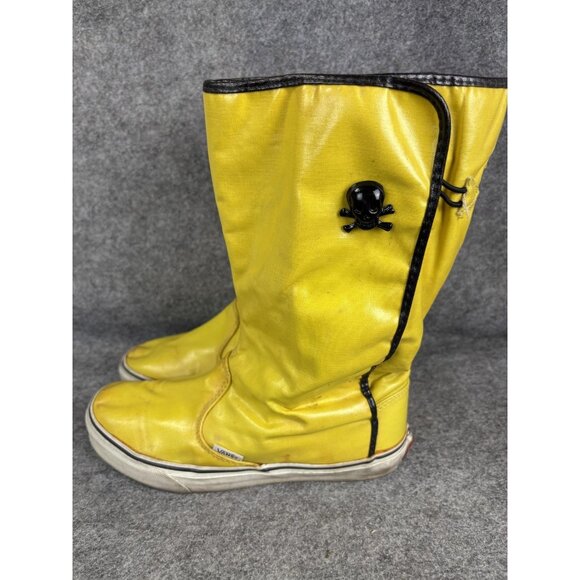 Vans Shoes - Vans Dasan Boots Womens Size 7.5 Yellow Skull Crossbones Rain Mid Calf Gothic